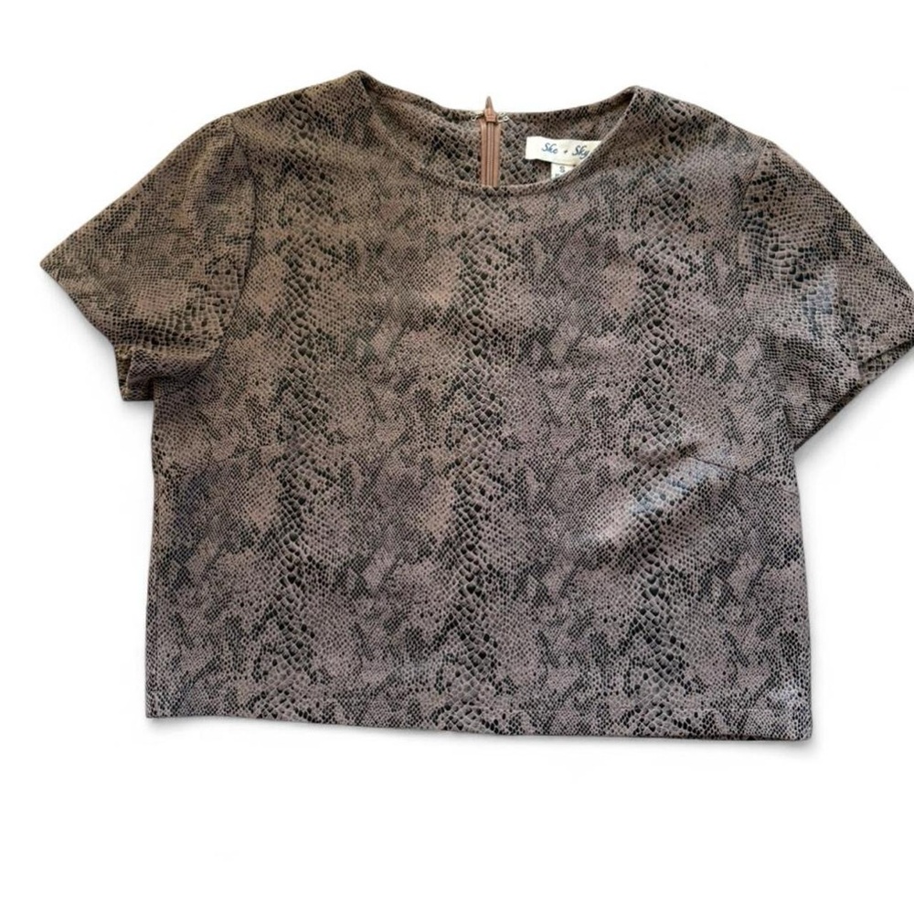 She + sky Snake Print Short Sleeve crop top zipper back faux suede size small